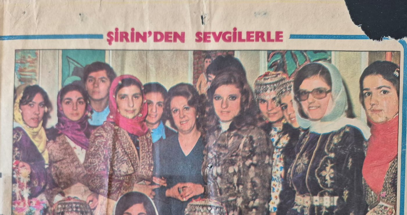 Sergi döneminden öğrenci grubu fotoğrafı