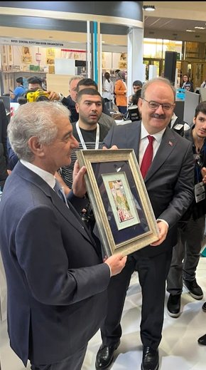 Bakü Kitap Fuarı'nda eser takdimi