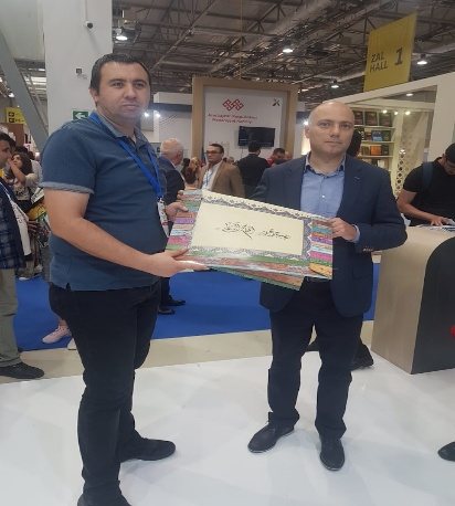 Bakü Kitap Fuarı'nda eser takdimi